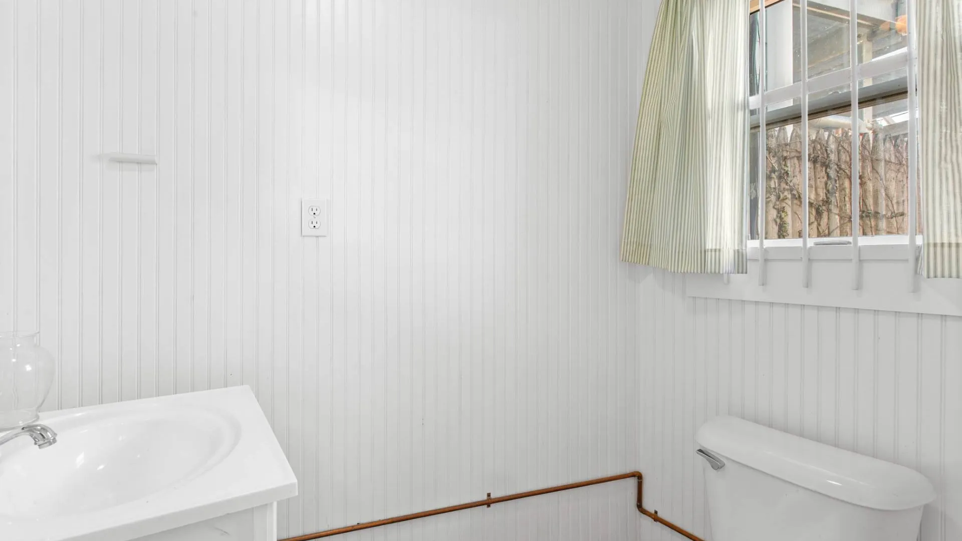 Property at 71 JOBS LN, Southampton, NY 11968 9