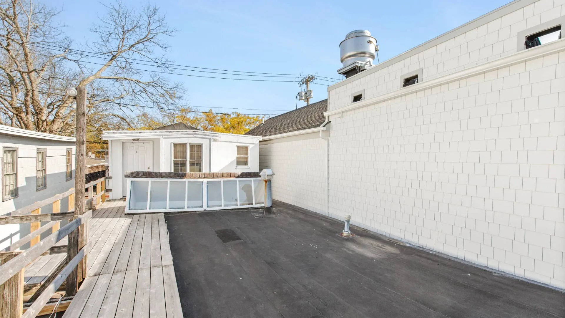 Property at 71 JOBS LN, Southampton, NY 11968 10