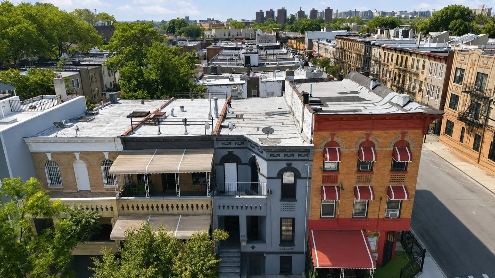 Property at 972 dumont ave, Brooklyn, NY 11208 5