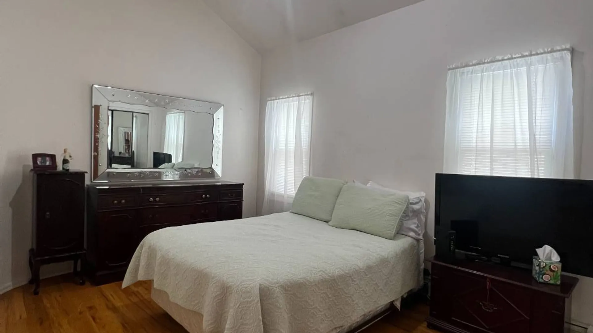 Property at 2811 Haring St, Brooklyn, NY 11235 9