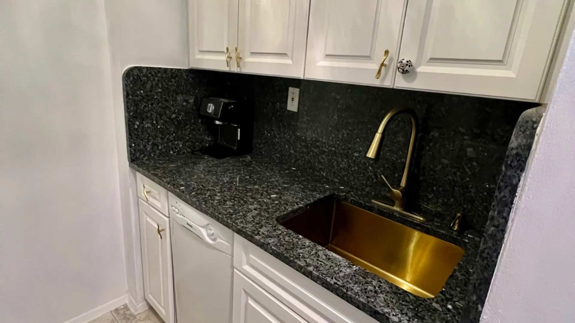 Property at 1360 Ocean Parkway, Brooklyn, NY 11230 8