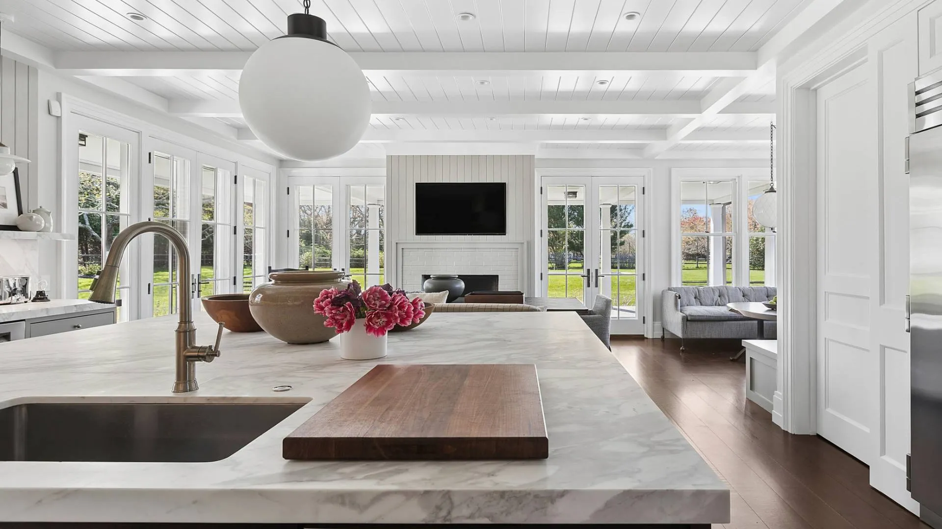 Property at 53 Matthews Lane, Bridgehampton, NY 11932 12