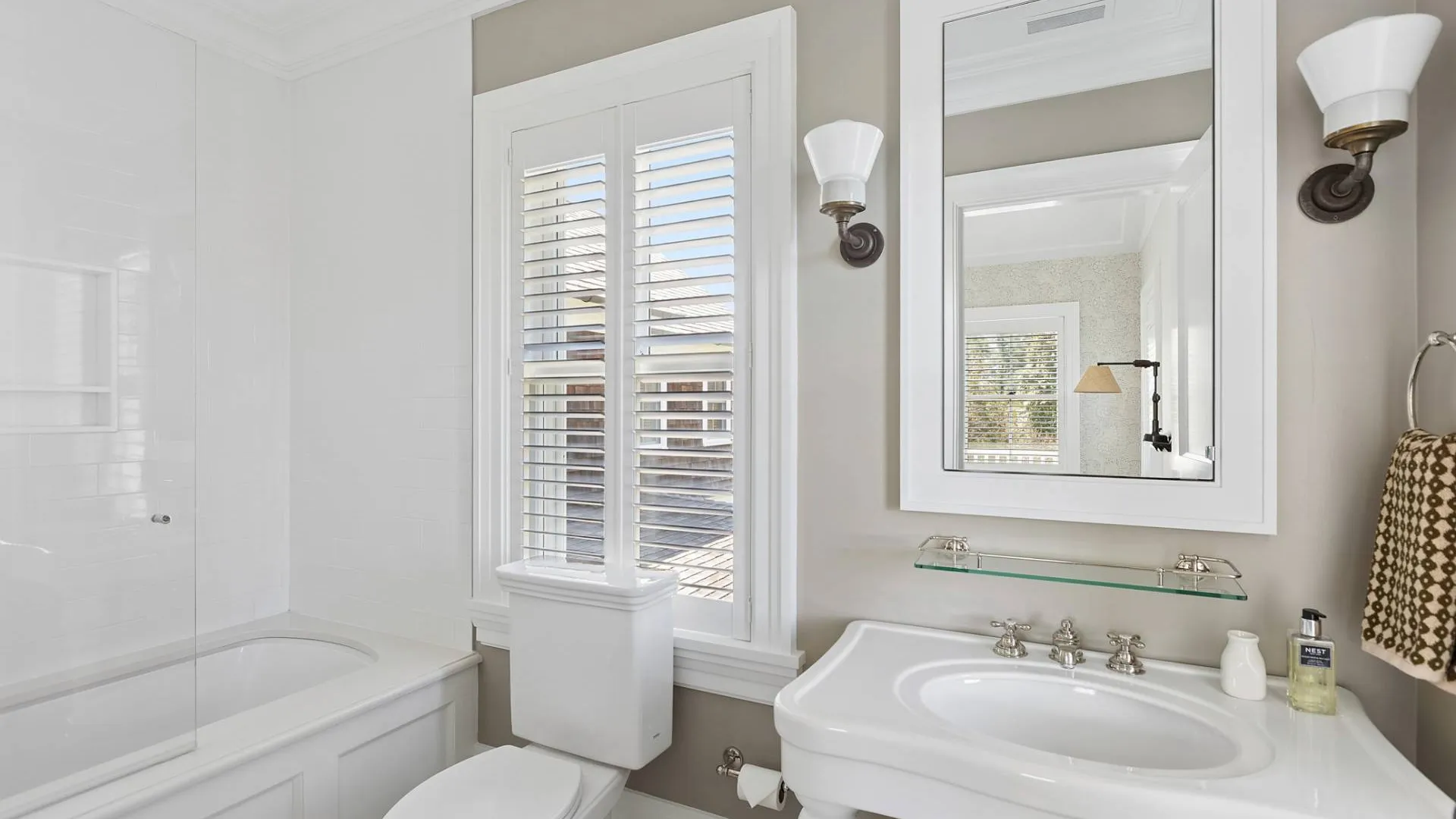 Property at 53 Matthews Lane, Bridgehampton, NY 11932 36