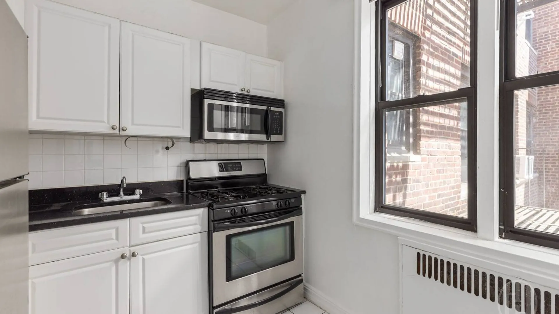 Property at 69 -10 Yellowstone Blvd, Queens, NY 11375 5