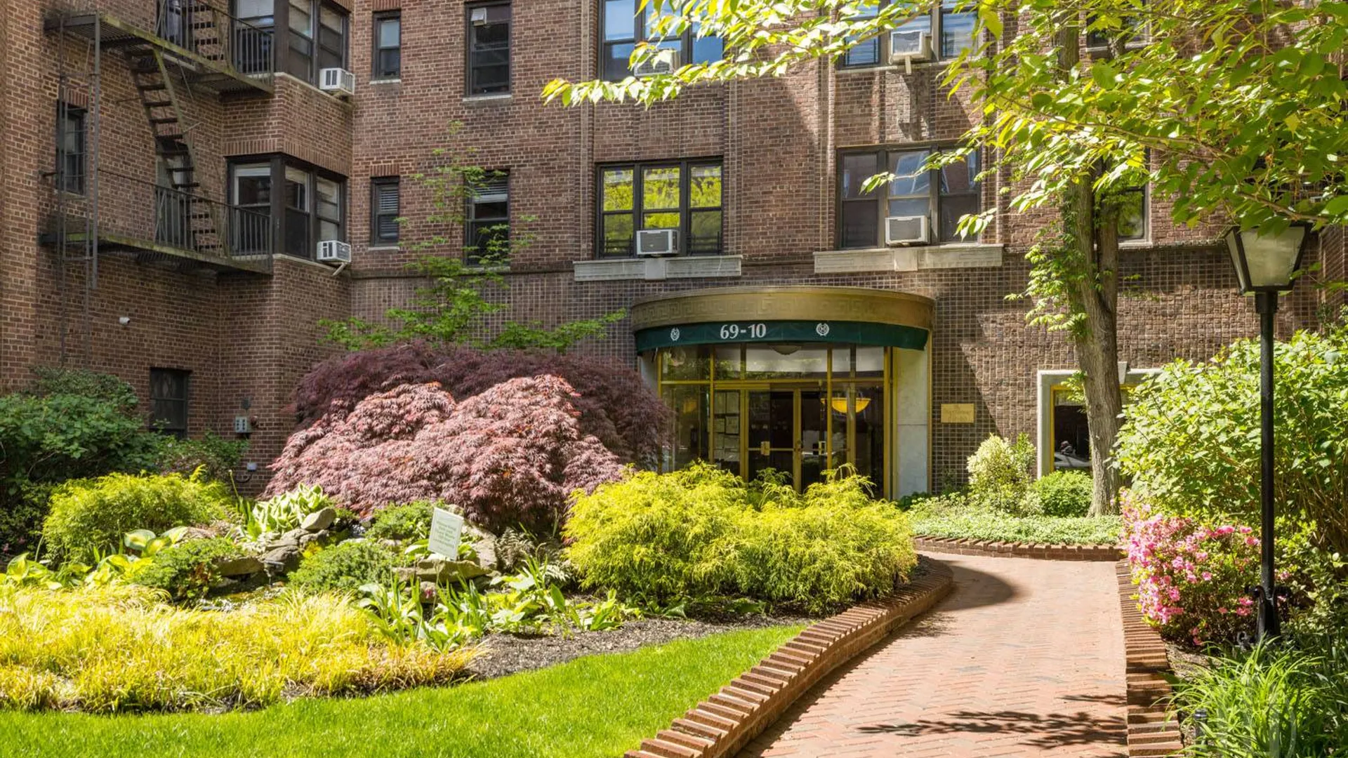 Property at 69 -10 Yellowstone Blvd, Queens, NY 11375 8
