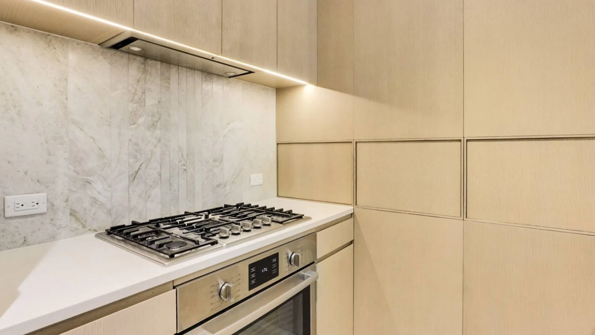 Property at 10 Nevins St, Brooklyn, NY 11217 9