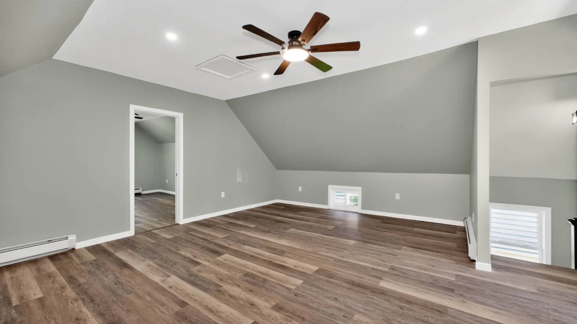 Property at 144 Hawk St S, Albany, NY 12202 11