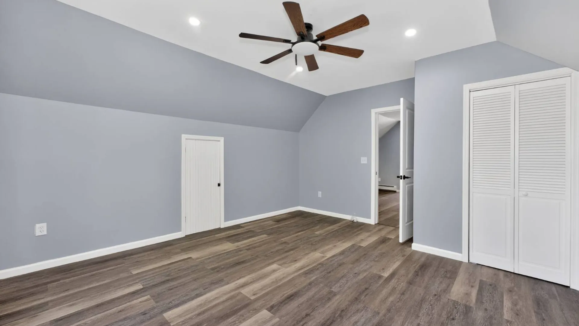 Property at 144 Hawk St S, Albany, NY 12202 16