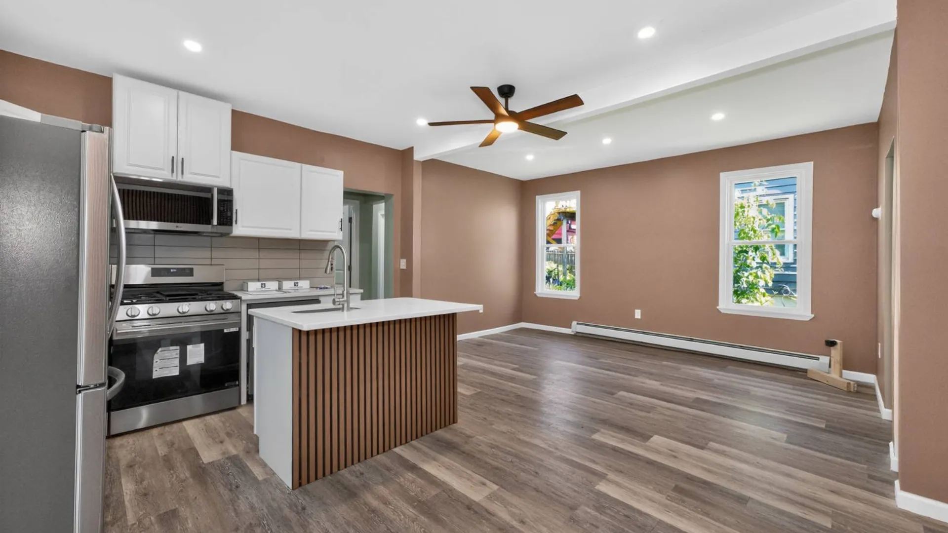 Property at 144 Hawk St S, Albany, NY 12202 17