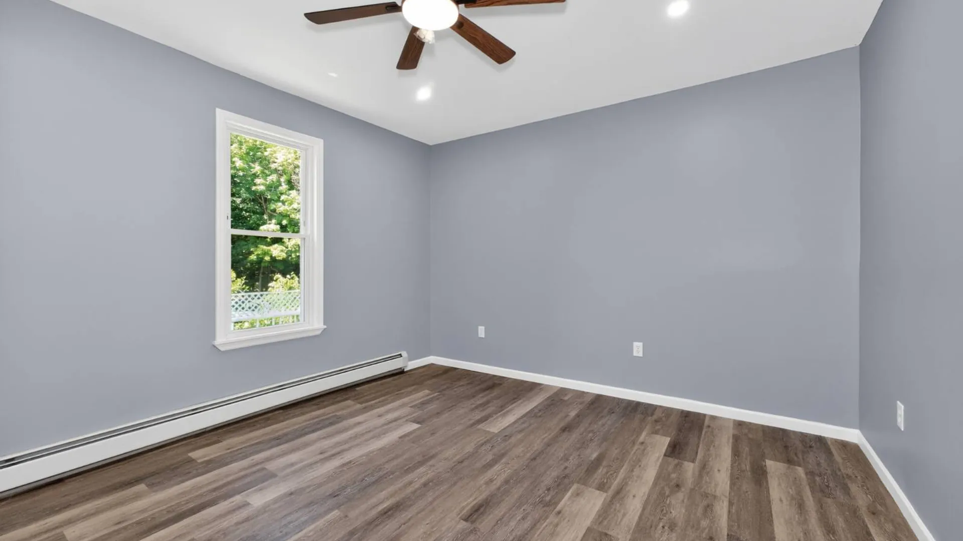 Property at 144 Hawk St S, Albany, NY 12202 22