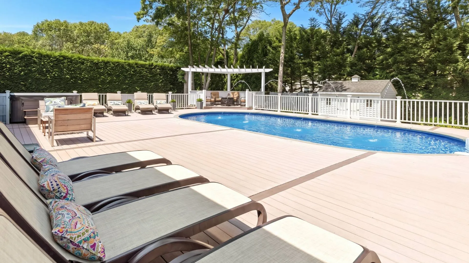 Property at 18 SQUIRES AVE, East Quogue, NY 11942 6