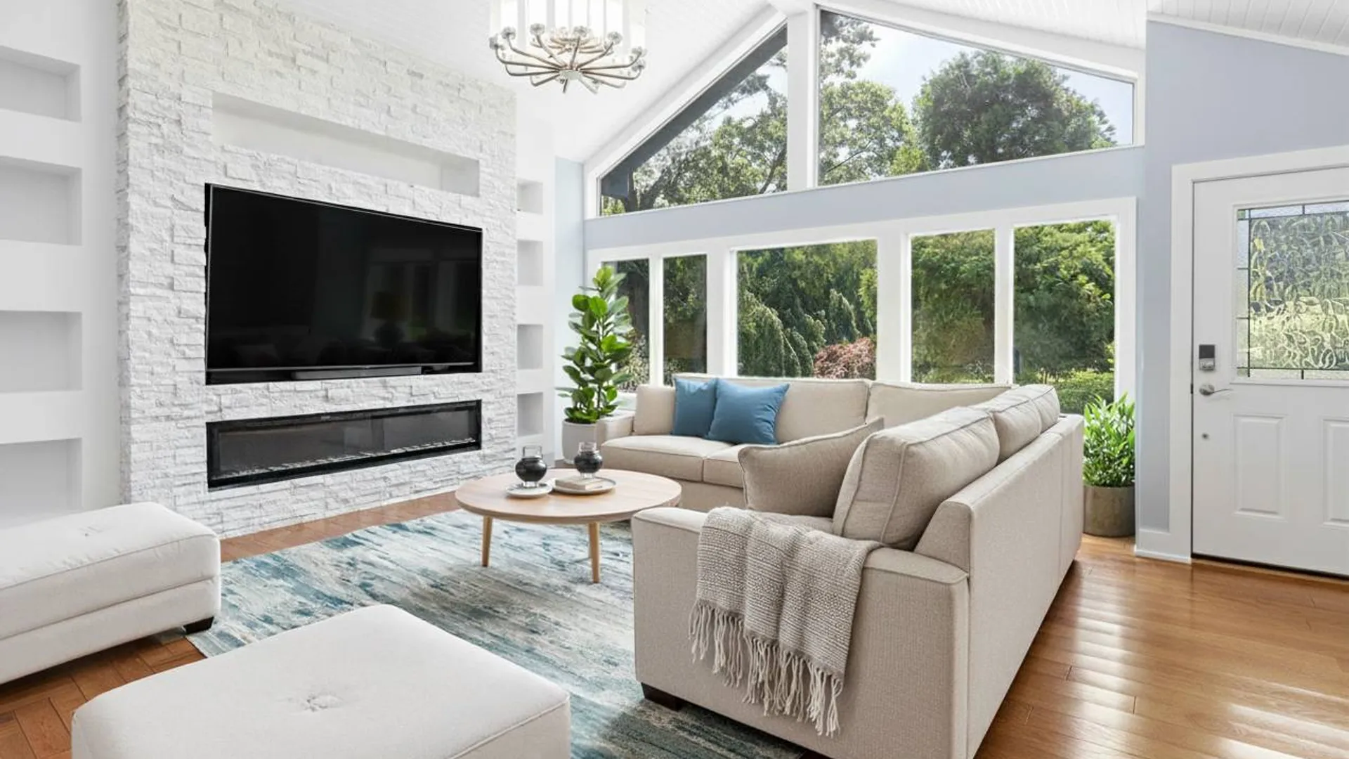 Property at 18 SQUIRES AVE, East Quogue, NY 11942 7