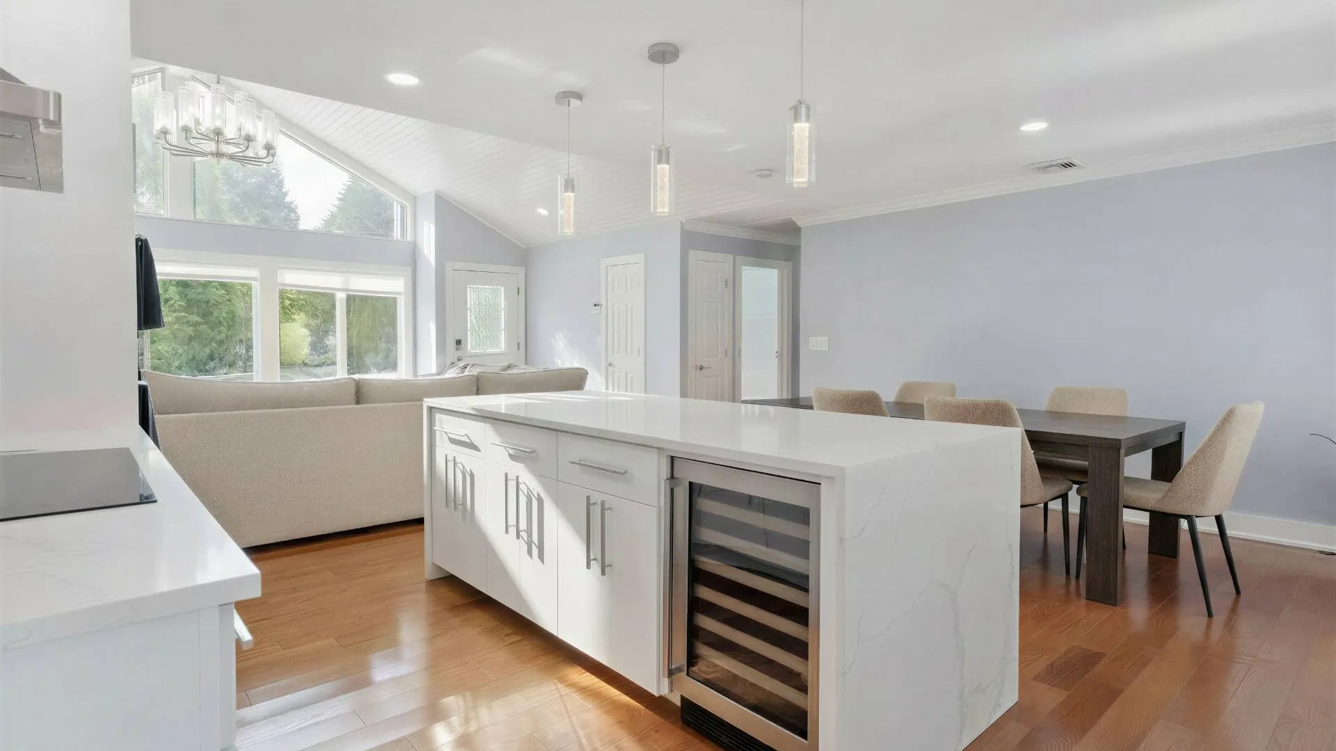 Property at 18 SQUIRES AVE, East Quogue, NY 11942 9