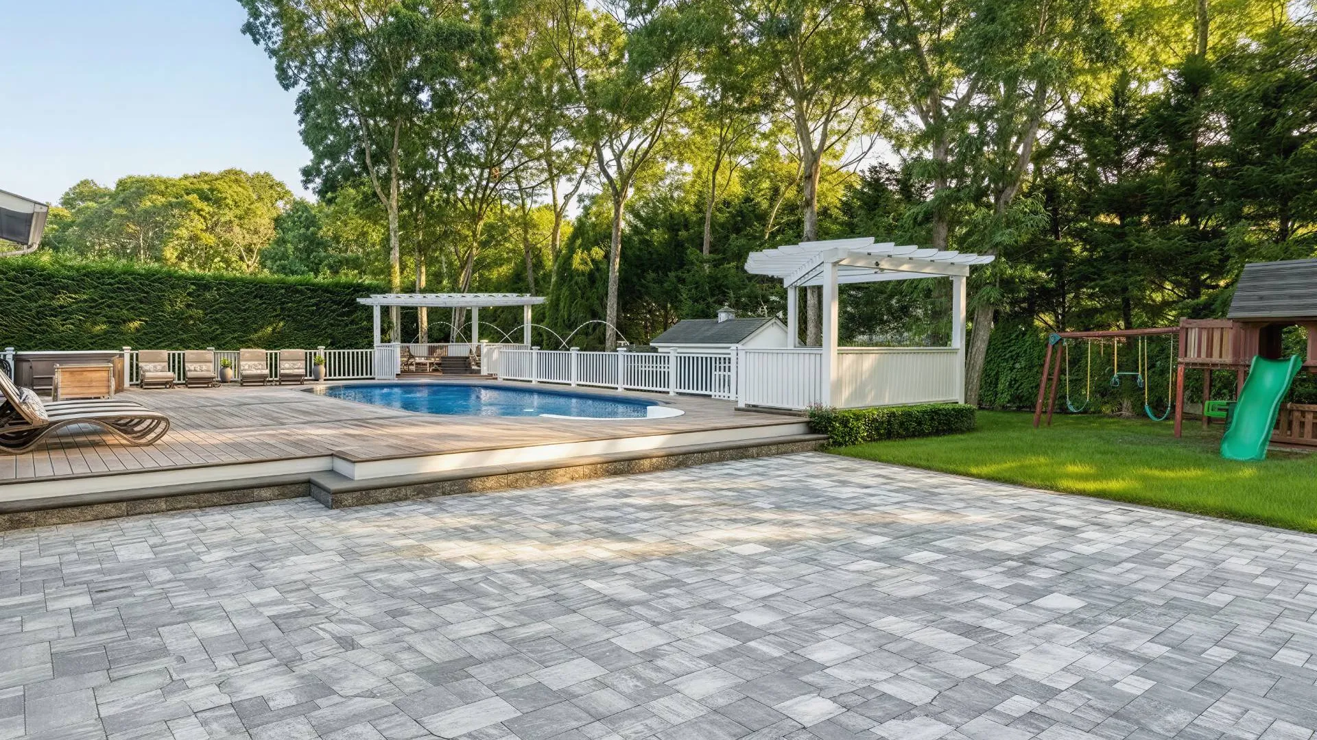 Property at 18 SQUIRES AVE, East Quogue, NY 11942 15