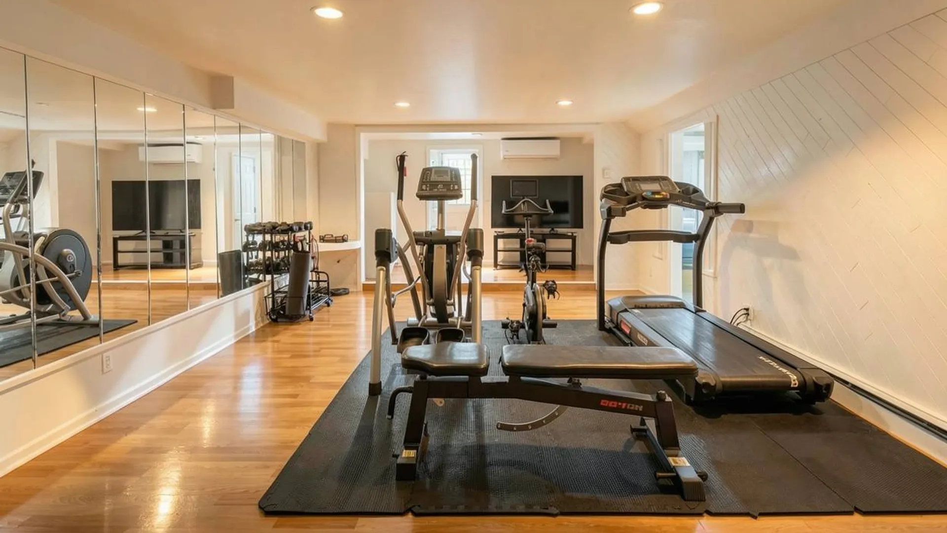 Property at 18 SQUIRES AVE, East Quogue, NY 11942 27
