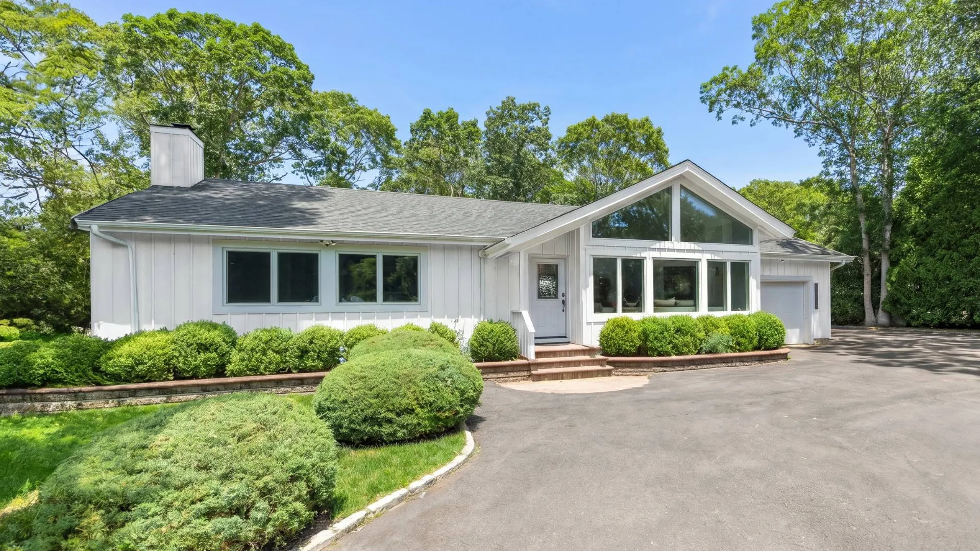 Property at 18 SQUIRES AVE, East Quogue, NY 11942 30