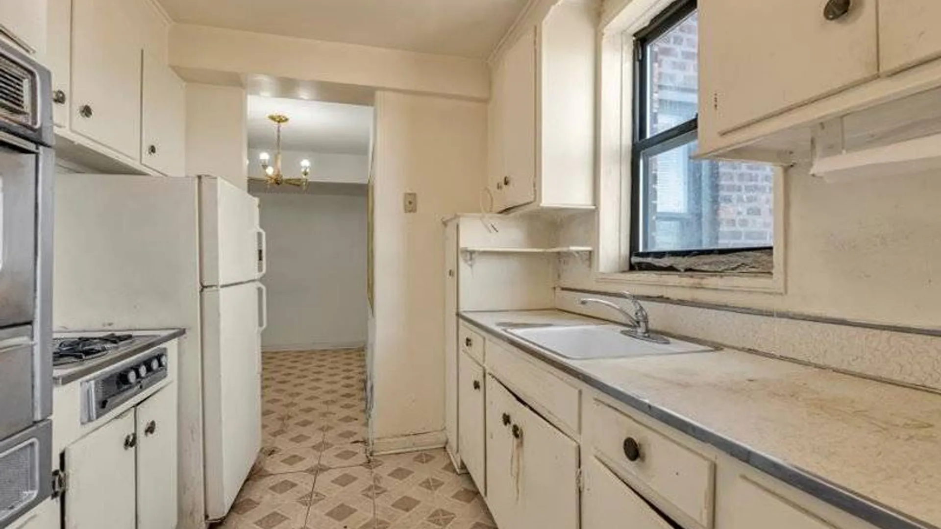 Property at 2475 East 11th Street, Brooklyn, NY 11235 7