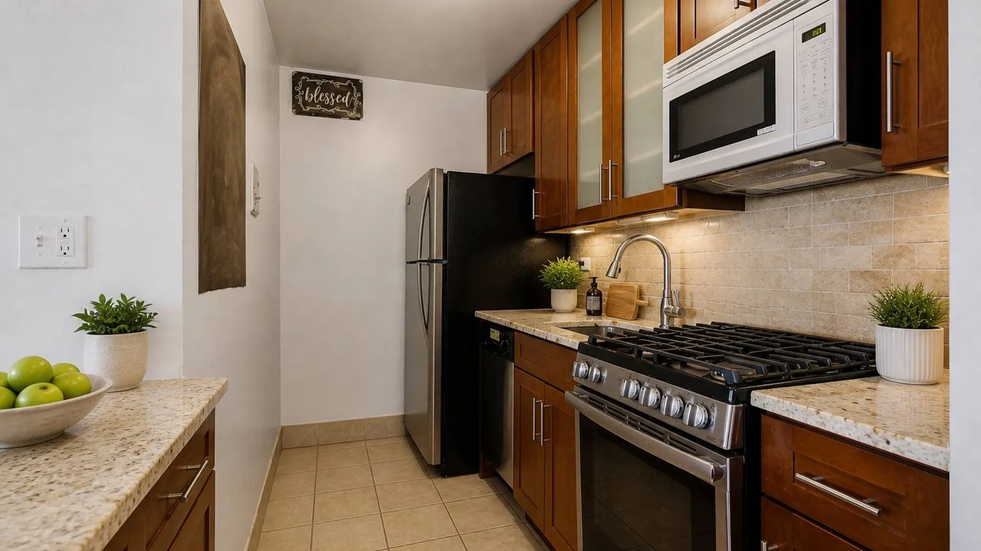 Property at 185 HALL ST, BROOKLYN, NY 11205 5