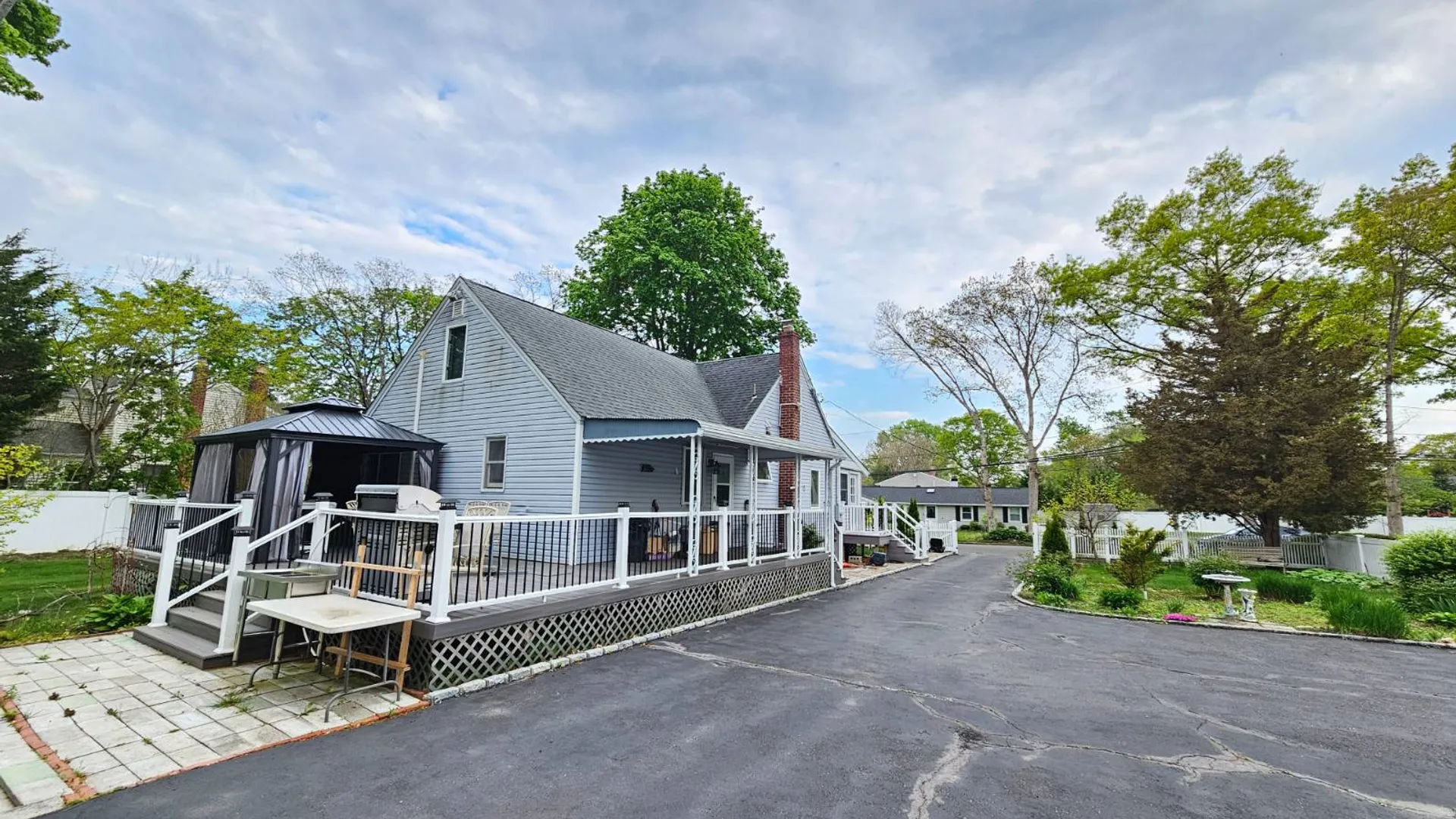 Property at 205 nelson, Hauppauge, NY 11788 10