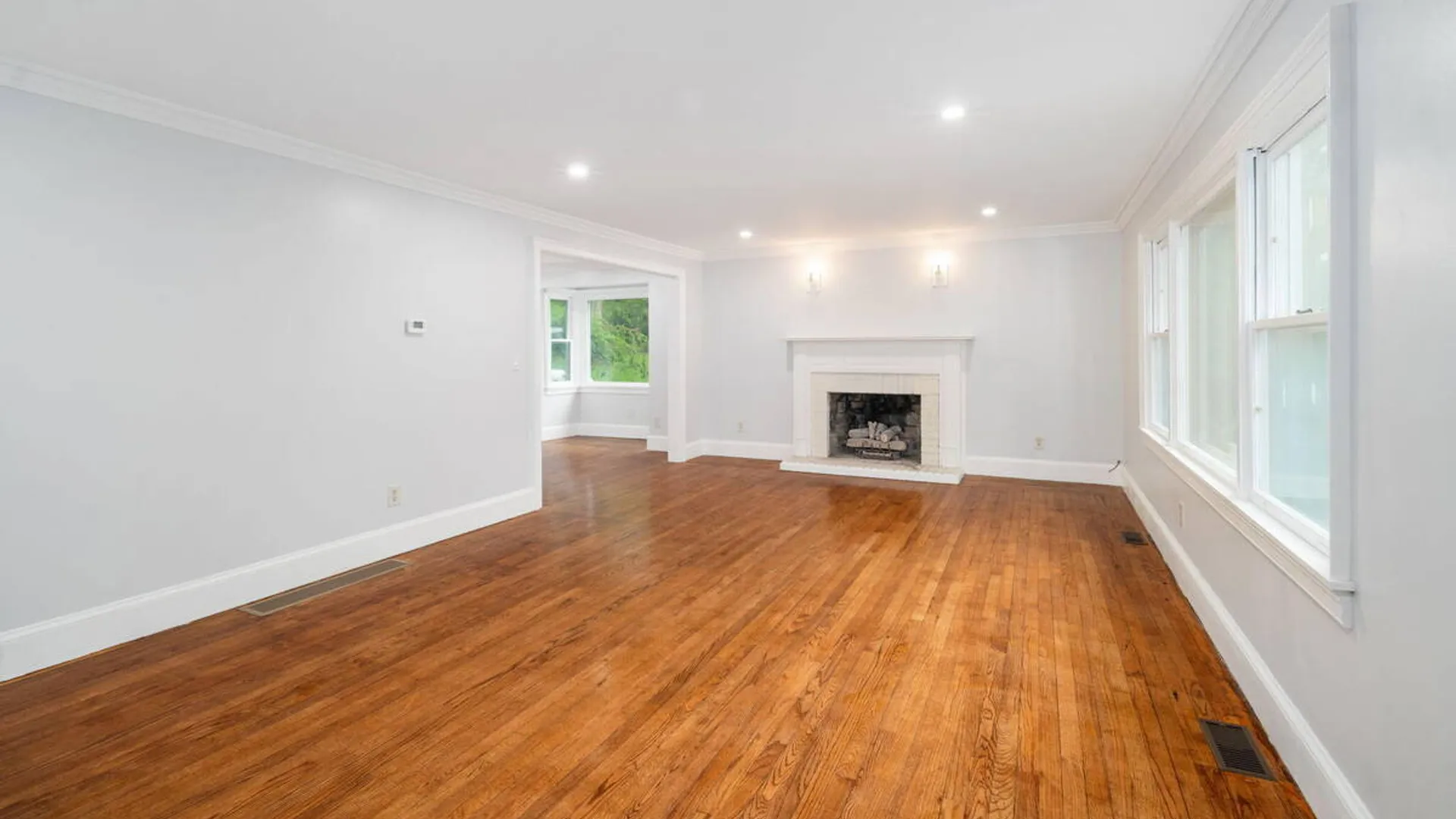 Property at 7 Erics Lane, Clifton Park, NY 12148 4