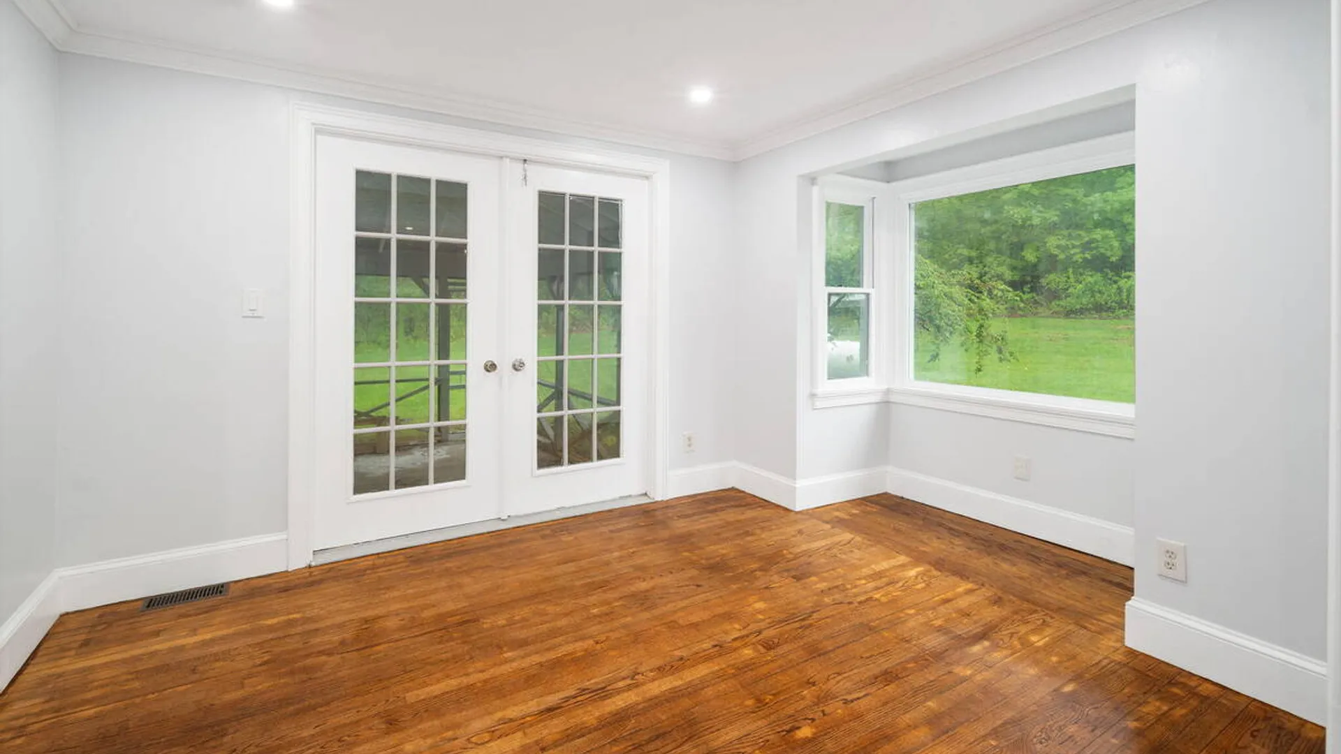 Property at 7 Erics Lane, Clifton Park, NY 12148 8