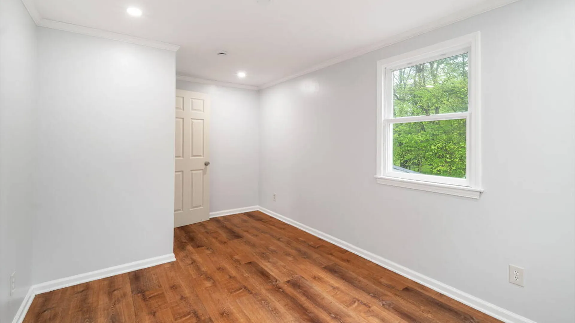 Property at 7 Erics Lane, Clifton Park, NY 12148 32