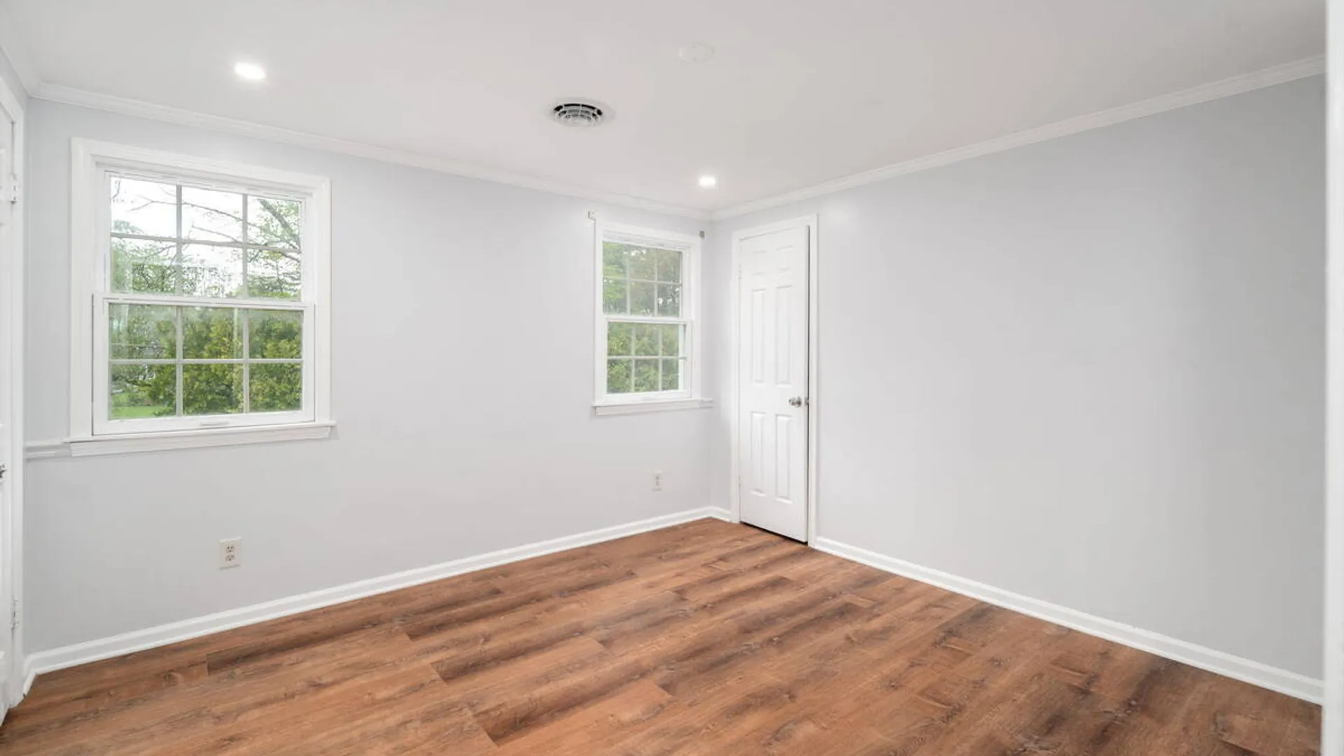 Property at 7 Erics Lane, Clifton Park, NY 12148 36