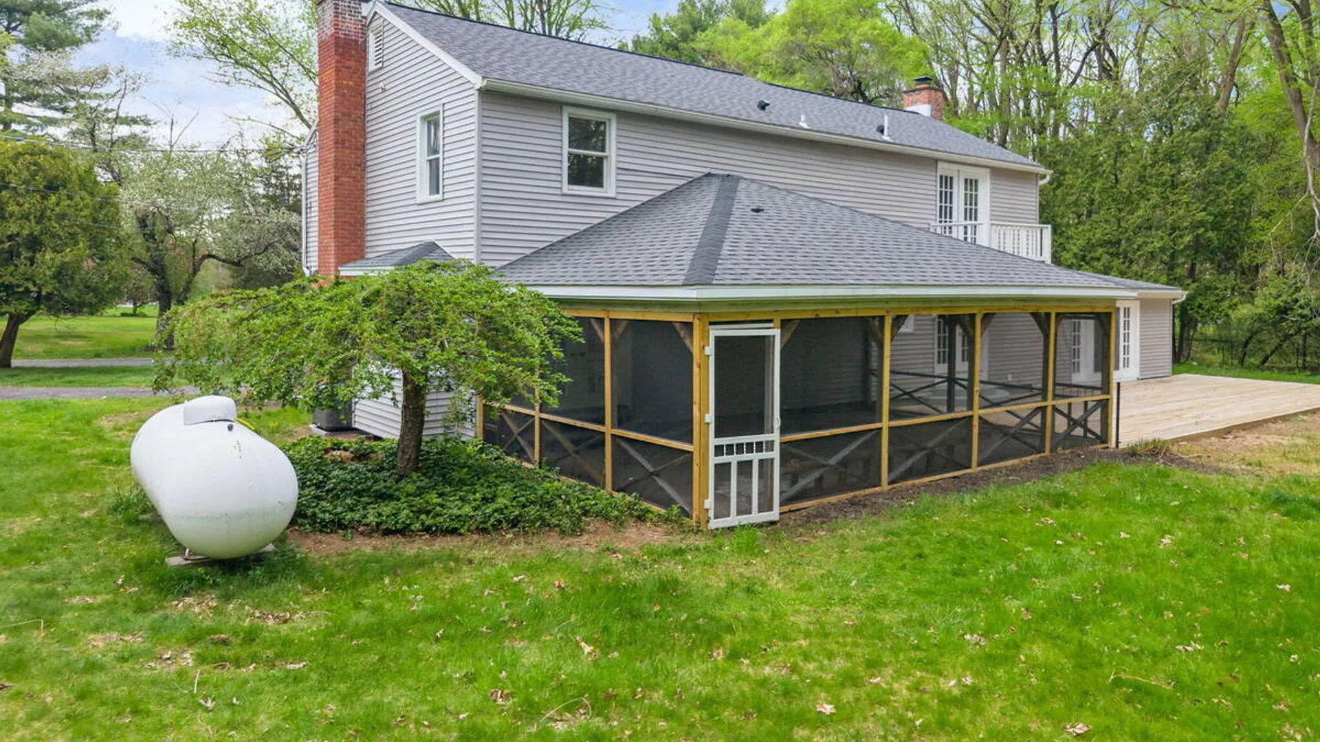 Property at 7 Erics Lane, Clifton Park, NY 12148 46