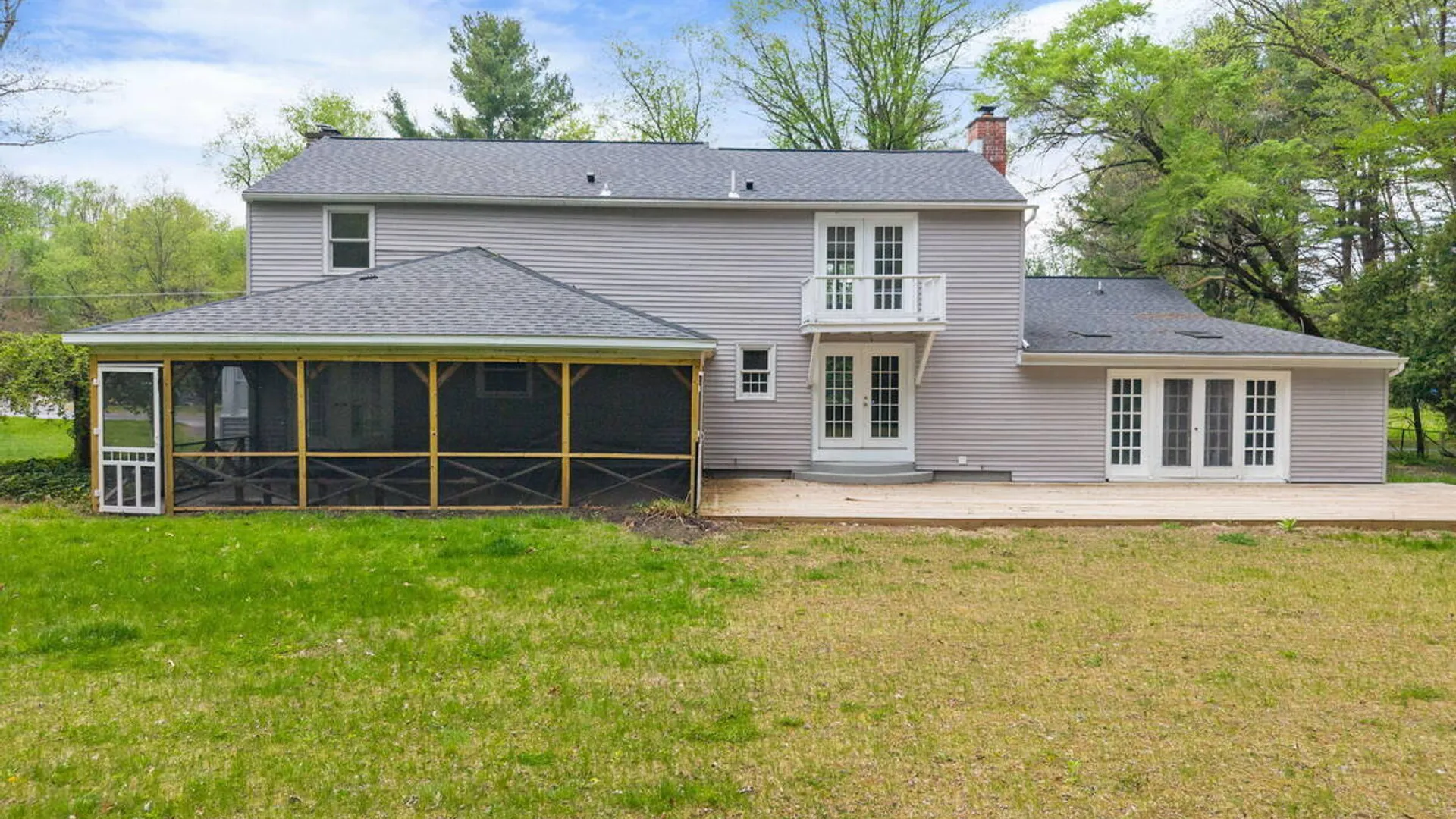 Property at 7 Erics Lane, Clifton Park, NY 12148 47