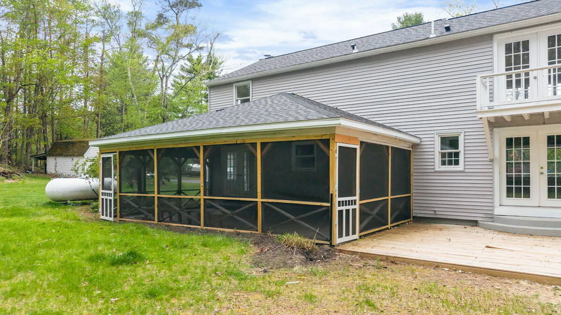 Property at 7 Erics Lane, Clifton Park, NY 12148 48
