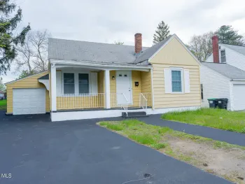 Property at 1311 Curry Road, Rotterdam, NY 12306