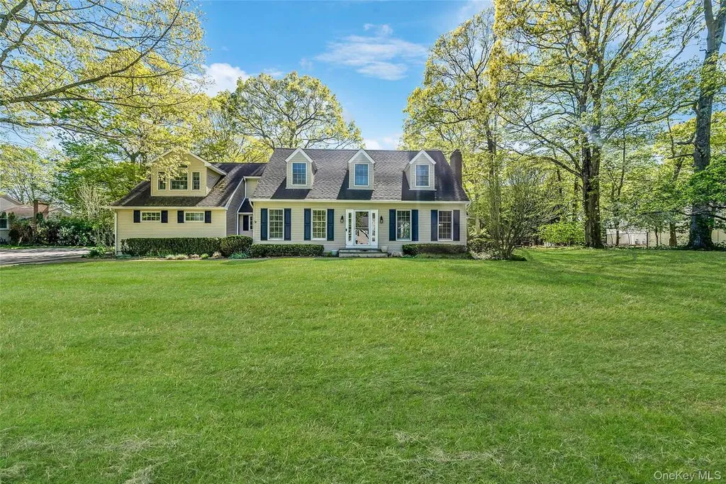 Property at 4 Carol Court, Mount Sinai, NY 11766