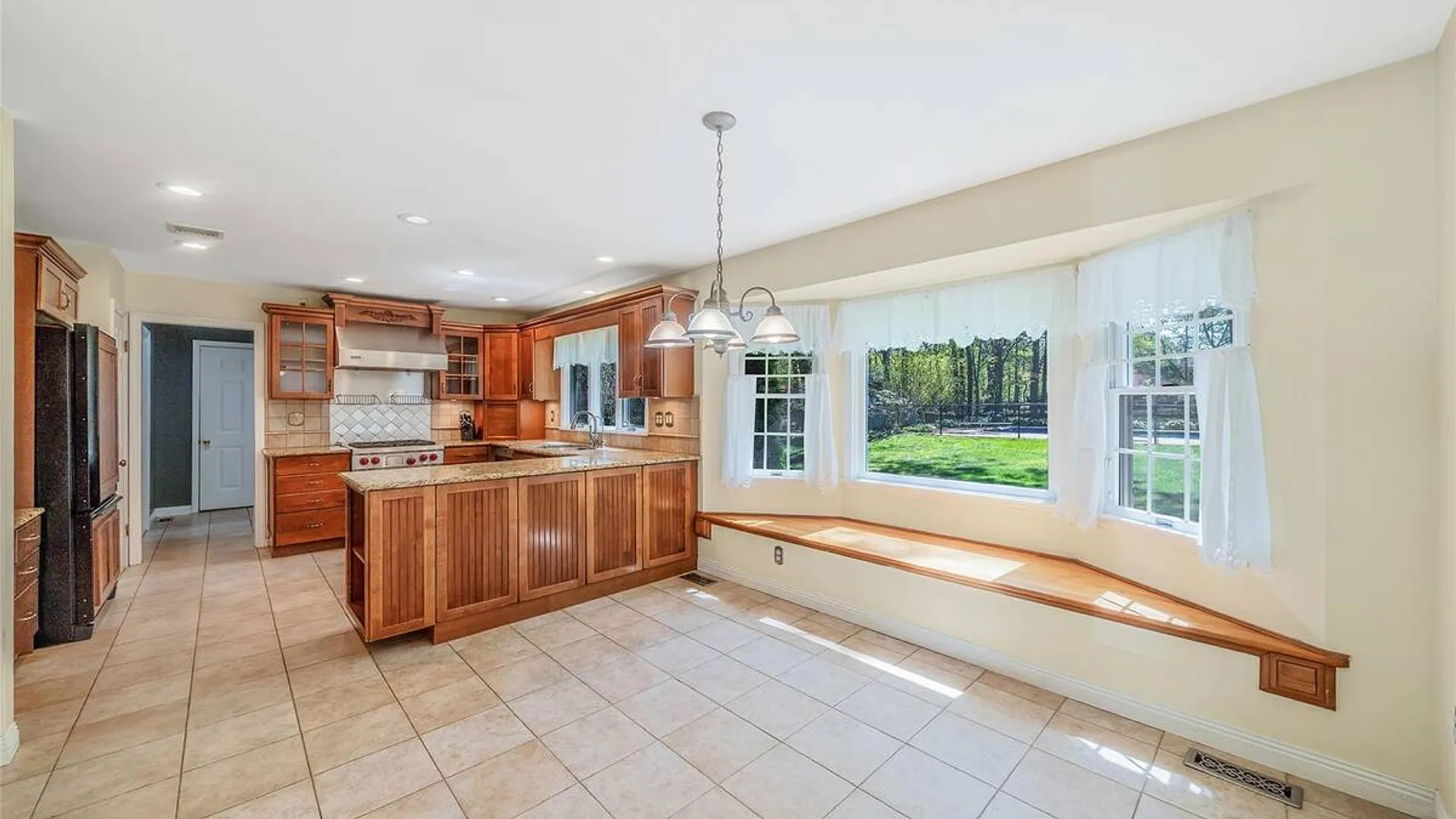 Property at 4 Carol Court, Mount Sinai, NY 11766 4