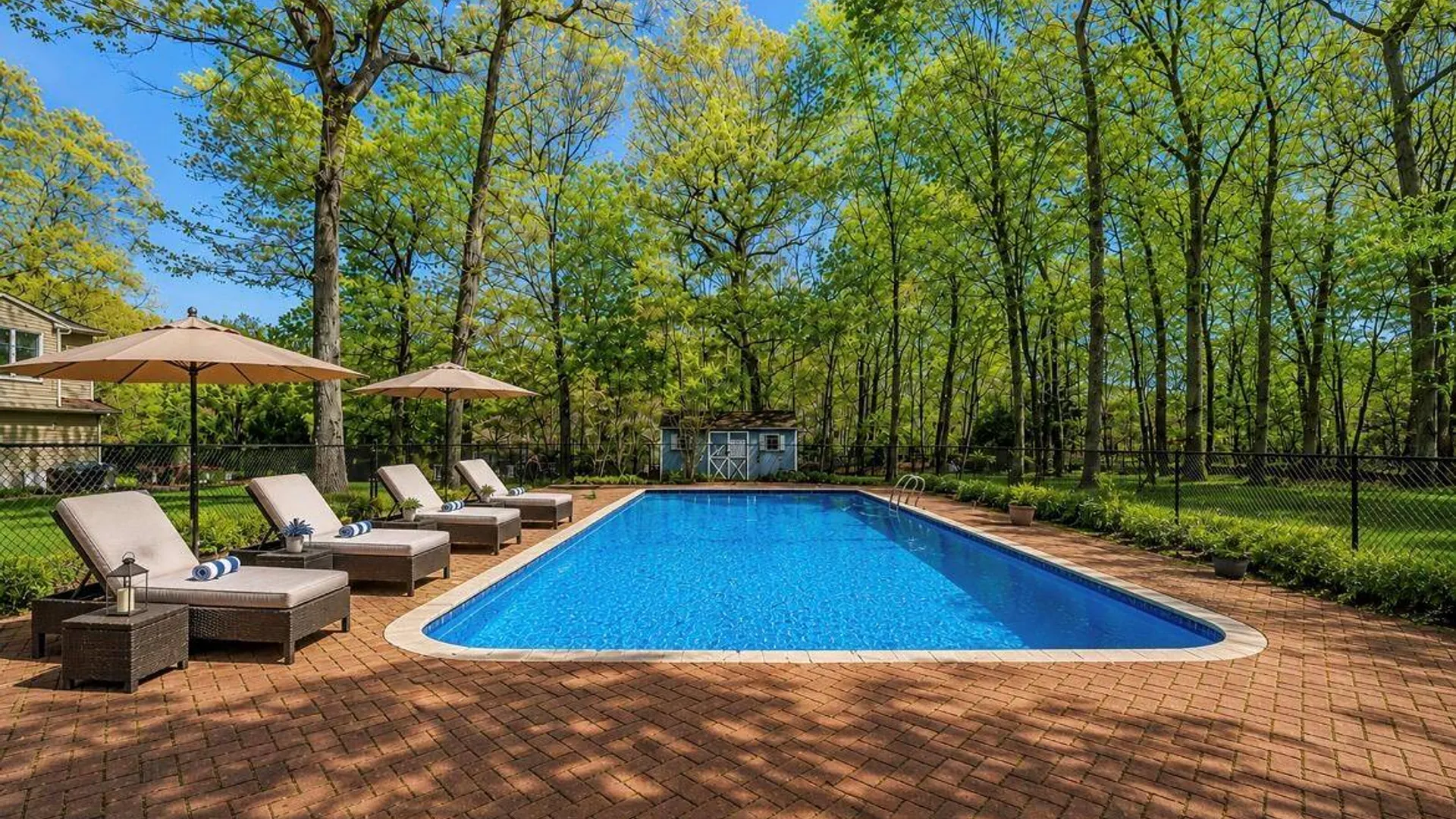 Property at 4 Carol Court, Mount Sinai, NY 11766 27