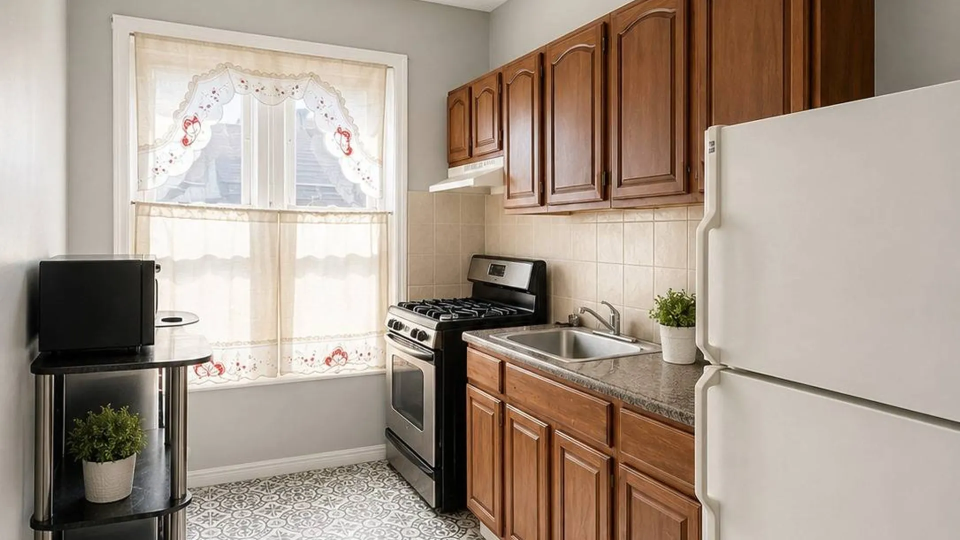 Property at 479 E 94th St, Brooklyn, NY 11212 8