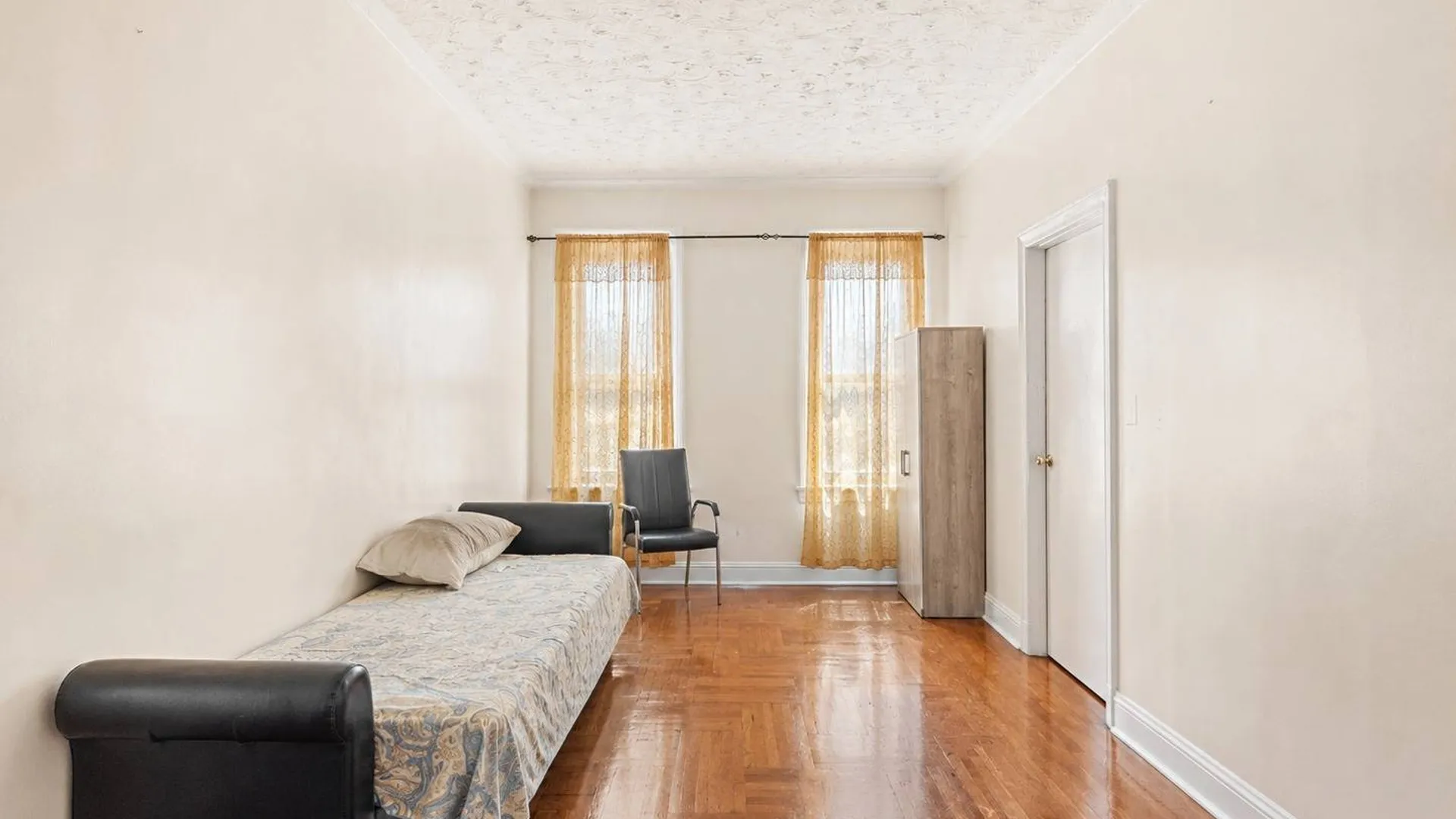 Property at 479 E 94th St, Brooklyn, NY 11212 4
