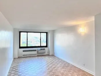 Property at 185 Hall St., Brooklyn, NY 11205