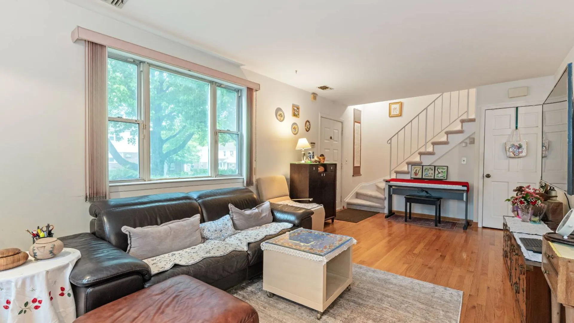 Property at 67-27 Cloverdale Blvd, Oakland Gardens, NY 11364 4