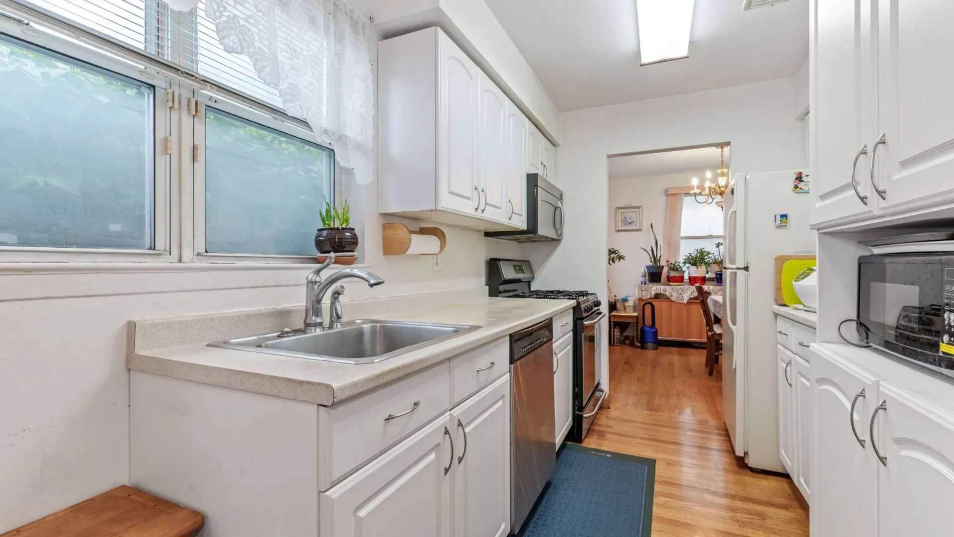 Property at 67-27 Cloverdale Blvd, Oakland Gardens, NY 11364 11
