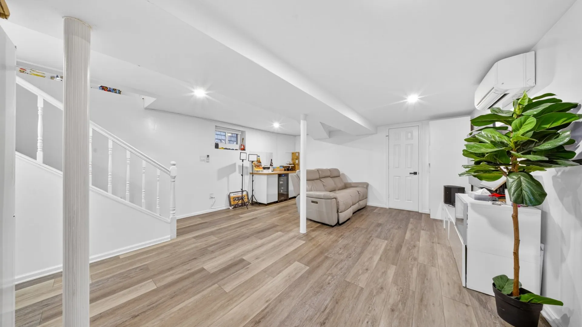 Property at 9126 85 rd, Woodhaven, NY 11421 24