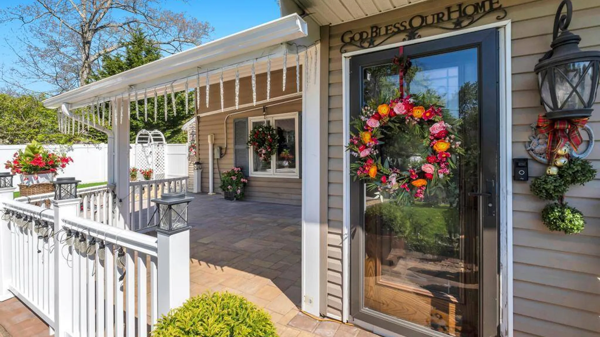 Property at 25 Snyder Street, Patchogue, NY 11772 4
