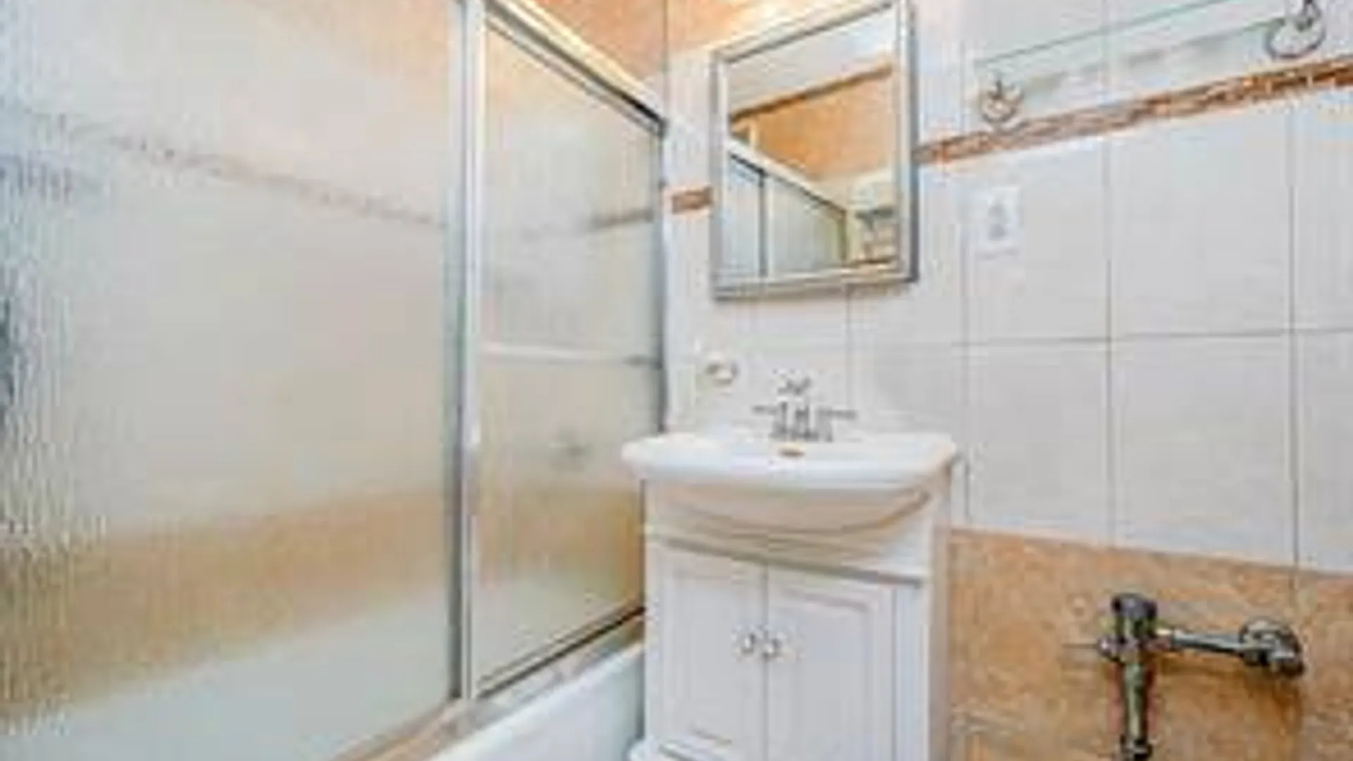 Property at 2265 Gerritsen Ave, Brooklyn, NY 11229 9