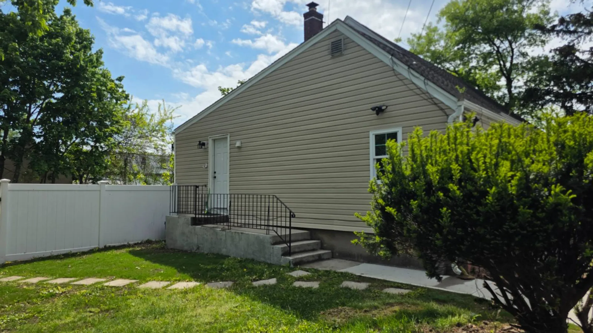 Property at 295 49th St, Lindenhurst, NY 11757 3