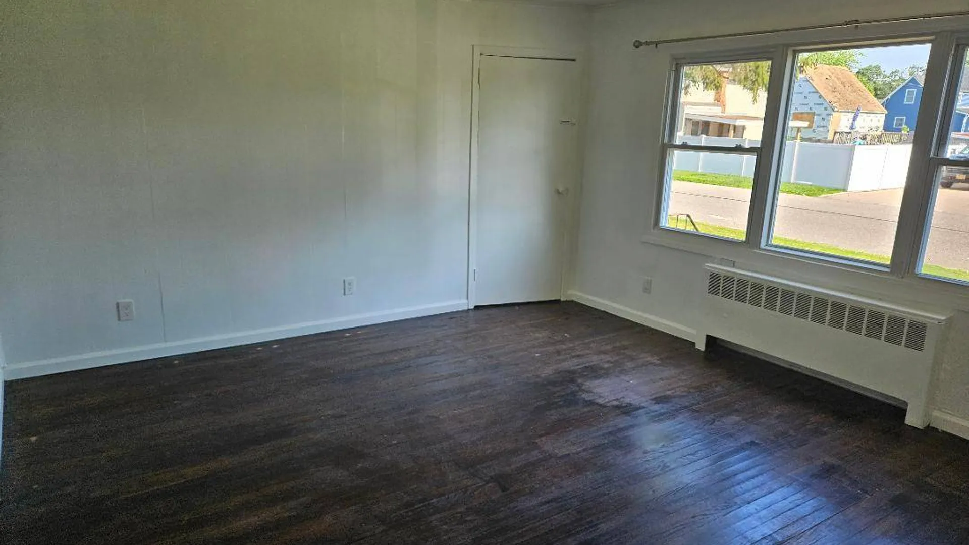 Property at 295 49th St, Lindenhurst, NY 11757 8