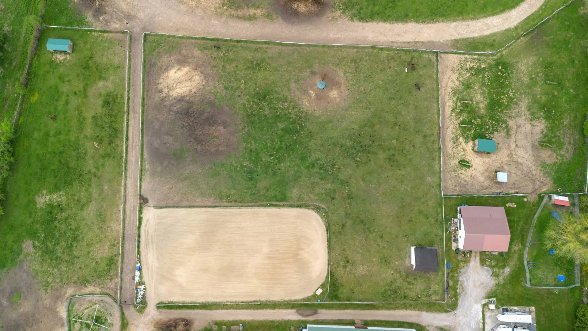 Property at 802 QUEEN ANN ROAD, Amsterdam, NY 12010 14