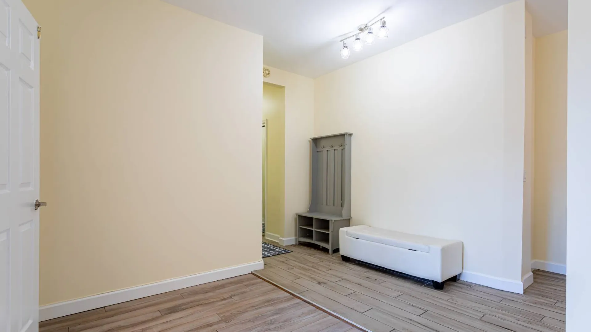 Property at 313 Brightwater Ct, Brooklyn, NY 11235 9