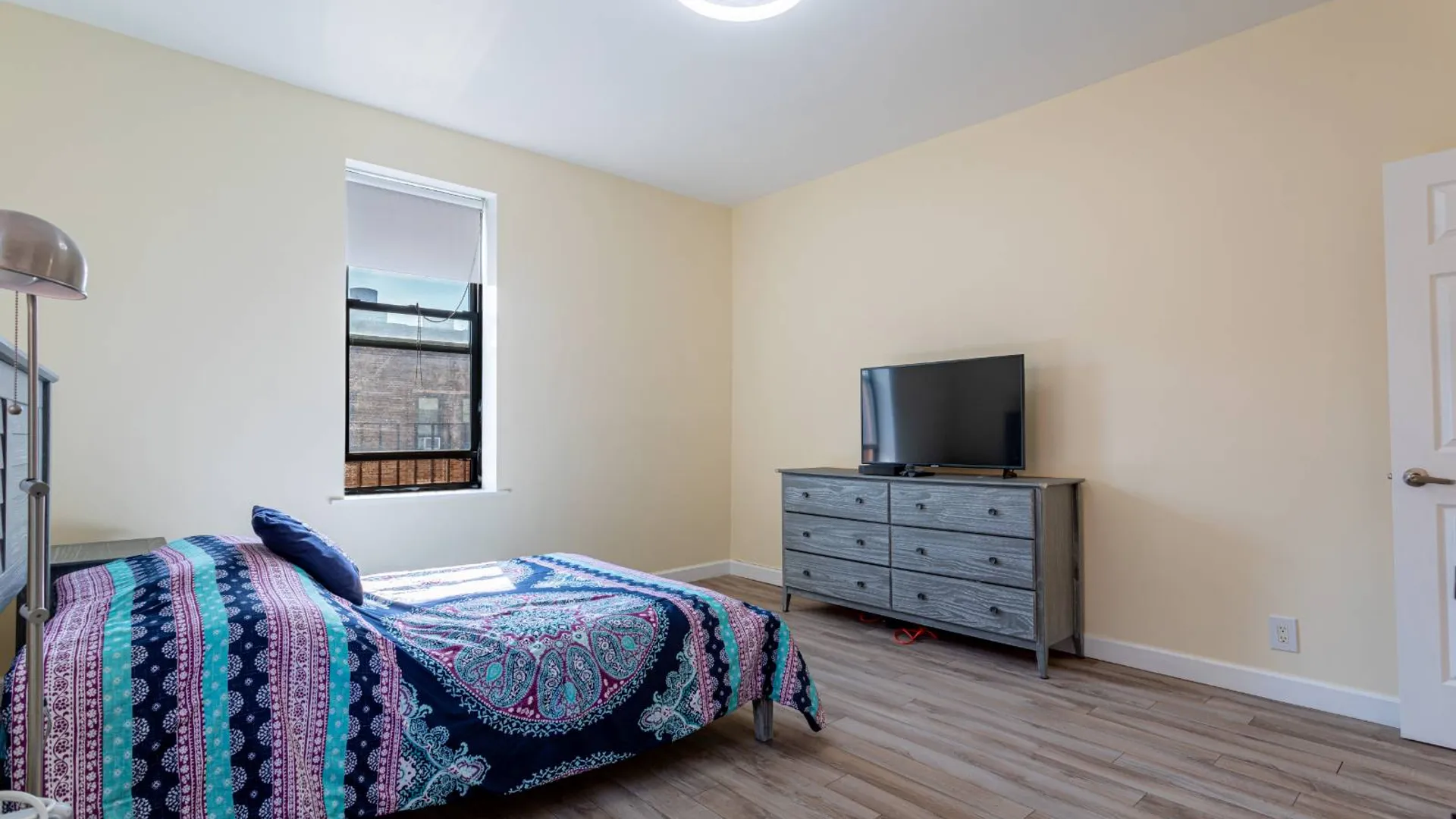 Property at 313 Brightwater Ct, Brooklyn, NY 11235 18