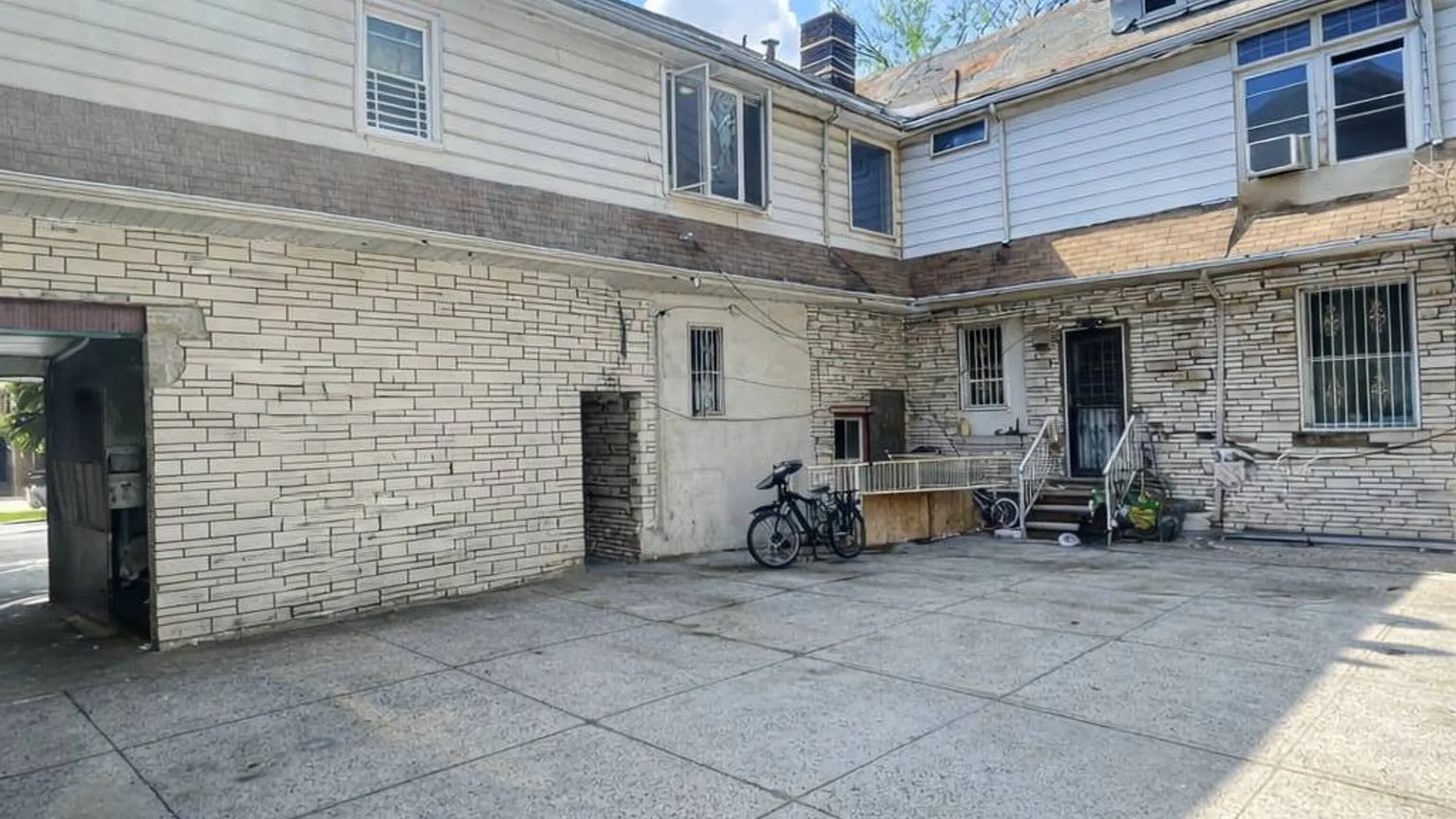 Property at 504 Beverly Road, Brooklyn, NY 11218 6