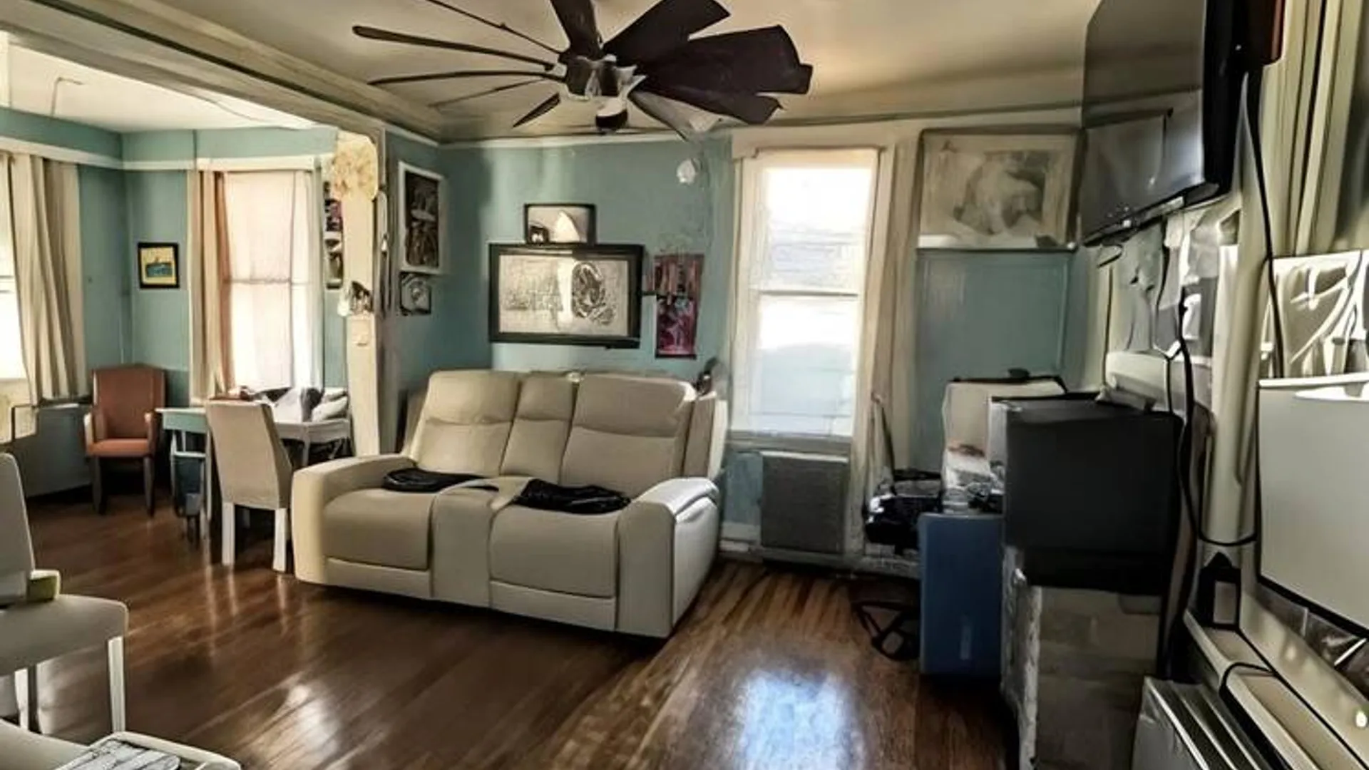 Property at 42 3rd Avenue, Huntington Station, NY 11746 6