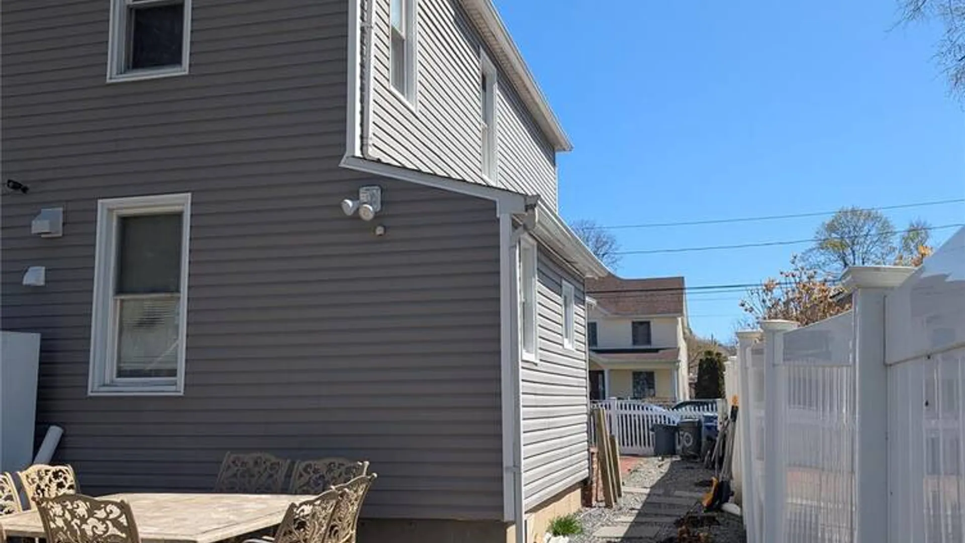 Property at 42 3rd Avenue, Huntington Station, NY 11746 8